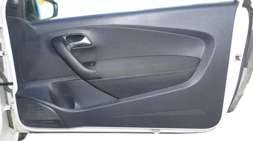1x VW Polo 6R Türverkleidung Verkleidung Tür 2/3-Türer vorne rechts schwarz