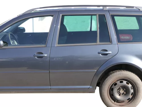 VW Golf 4 Bora Tür hinten links nur Kombi / Variant grau LC7V - ohne Anbauteile (184593)