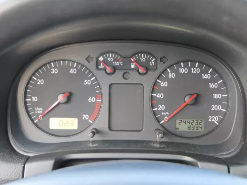 VW Golf 4 Tacho Tachometer Kombiinstrument 244.000km 1J0920806 1,4 16V 75PS 55kw