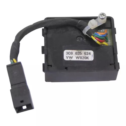 VW Golf 5 Passat Innenraumleuchte Leuchte innen Schalter Notruf 3C0035624 (184869)