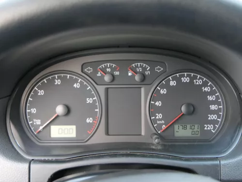 VW Polo 9N Tacho Tachometer Kombiinstrument 178.000km 6Q0920800P 1,2 47kw 40kw (184902)