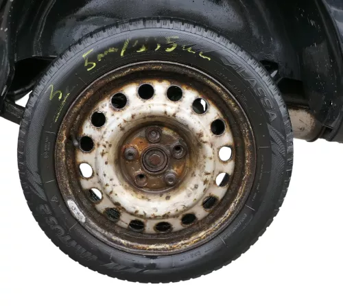 2x VW Sharan 7M Alhambra Winterreifen Reifen Felgen 195/60R R16 99/97T   5-6mm