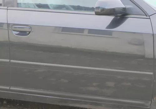 Audi A6 4B C5 Tür nur Türblatt vorne rechts Beifahrertür schwarz LZ9W (184974)