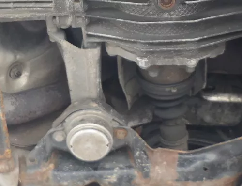 A4 A6 4B 3B Getriebehalter Lager Halter 8D0399113AG Stütze Getriebe links (185015)