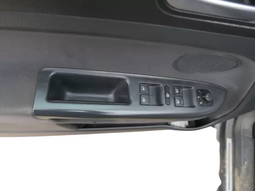 VW Golf Plus 5M 1x Türverkleidung Verkleidung Tür vorne links schwarz  (185038)