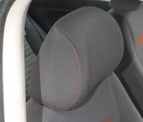 VW Golf 5K 1K Kopfstützen Kopfstütze vorne rechts oder links GOAL orange Nähte (185044)