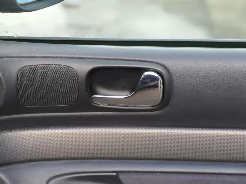 1x Audi A4 B5 Türverkleidung Verkleidung Tür vorne rechts Griff Öffner (185064)