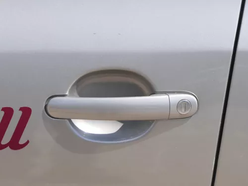 Fabia 5J Kombi + Limo Tür vorne links Fahrertür - braun LF8H -ohne Anbauteile (185112)