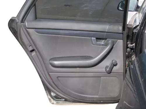 1x A4 8E B6 Türverkleidung Verkleidung Tür hinten links soul schwarz (185139)