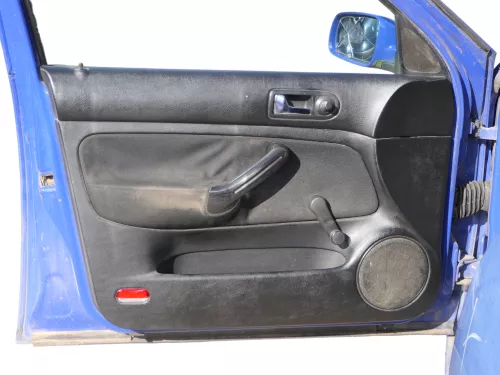 1x Golf 4 Bora Türverkleidung Verkleidung Tür vorne links 4/5-Türer schwarz (185215)