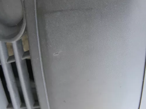 VW Fox 5Z Stoßstange vorne Stoßfänger schwarz mit Grill (185225)