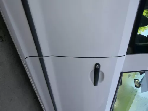 VW Fox 5Z Tür vorne rechts Beifahrertür rechts weiß LB9A - ohne Anbauteile (185238)
