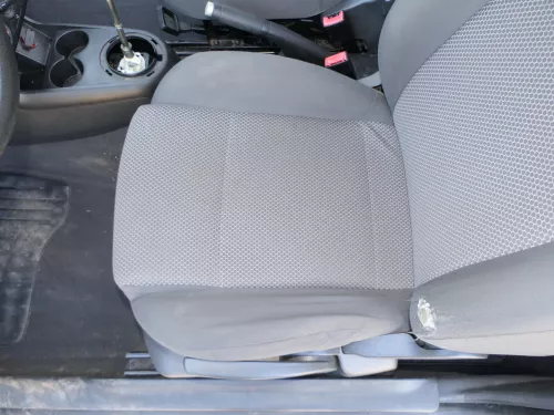 VW Fox Sitz Fahrersitz vorne links OHNEAirbag höhenverstellbar  (185241)