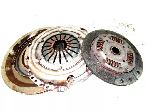 VW Polo 9N 03D141031C Druckplatte Schwungscheibe Kupplung AZQ BME AWY Schwungrad (9999322)