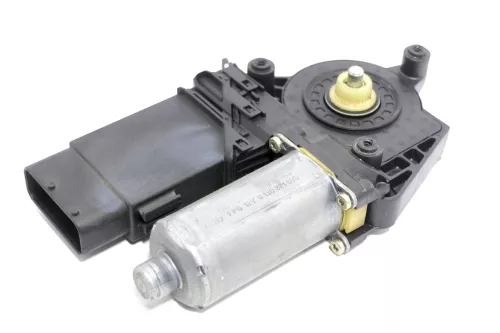 VW Passat 3B ektrischer Fensterheber vorne links 0130821695 Fensterhebermotor (166469)