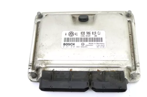 VW Golf 4 Steuergerät Motor Motorsteuergerät 1,9 TDI AJM 85kw 038906019CJ (108177)