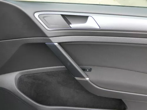 1x VW Golf 7 5G AU Türverkleidung Tür vorne rechts 4/5-Türer titan schwarz (185493)