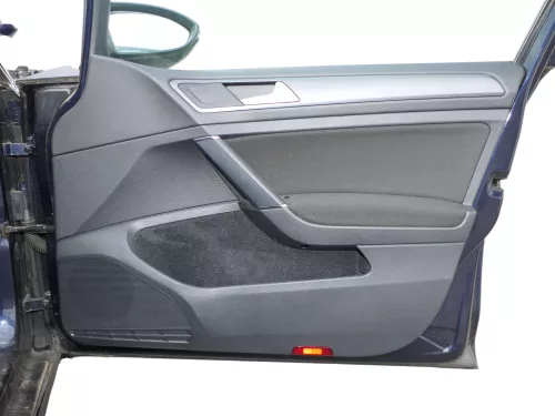 1x VW Golf 7 5G AU Türverkleidung Tür vorne rechts 4/5-Türer titan schwarz (185493)