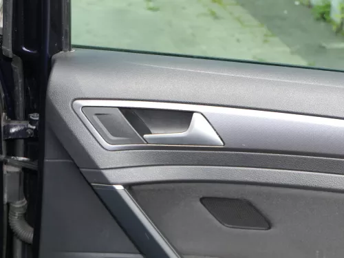 1x VW Golf 7 5G AU Variant Kombi Türverkleidung Tür hinten rechts schwarz (185495)