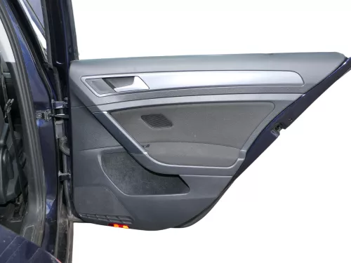 1x VW Golf 7 5G AU Variant Kombi Türverkleidung Tür hinten rechts schwarz (185495)