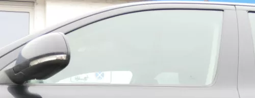 Skoda Octavia1 Z vorne links Fenster Scheibe in Tür Fensterscheibe 4/5-Türer (172595)