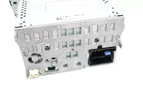 Audi A3 8P Radio Stereo CD MP3 SD Player Original concert 8T1035186C mit Code (110436)