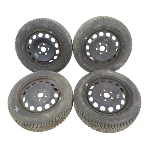 4x VW Golf 5 Plus 5M 205/55 R16 91T Winterreifen M+S Felgen Reifen M&S ca.7,5mm (149882)