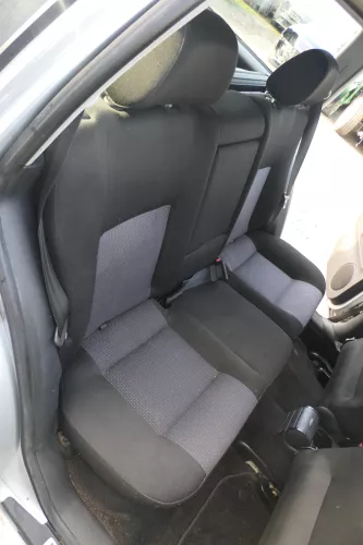 VW Golf 4 Bora Variant Kombi Sitz Rückbank Rücksitzbank Sitzfläche hinten Sitze  (164647)