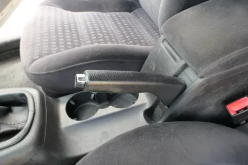 VW Passat 3BG Mittelarmlehne Armlehne Fach Lehne Mittelkonsole schwarz Velour (185621)