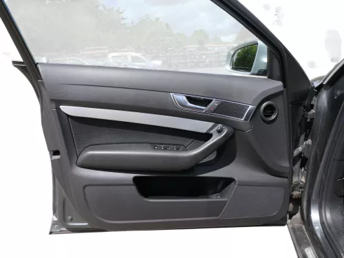 1x Audi A6 4F Türverkleidung Verkleidung Tür vorne links schwarz soul  S-line (185871)