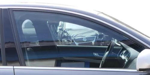 Audi A6 4F vorne rechts Fenster NUR Scheibe in Tür Fensterscheibe  (185943)