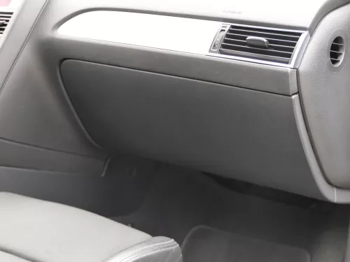 Audi A6 4F Handschuhfach Griff für Handschuhfachdeckel Deckel Klappe schwarz (185949)