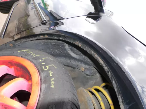 VW Lupo Kotflügel vorne rechts schwarz L041 (185988)