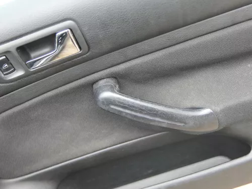 VW Golf 4 2/3-Türer Türverkleidung Verkleidung Tür vorne rechts schwarz (186008)