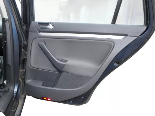 1x Golf Variant Kombi AJ5 5 1K Türverkleidung Verkleidung Tür hinten rechts 