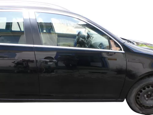 Golf 5 1K5 + 6 nur Kombi / Variant Tür vorne rechts Beifahrertür schwarz L041 (186097)