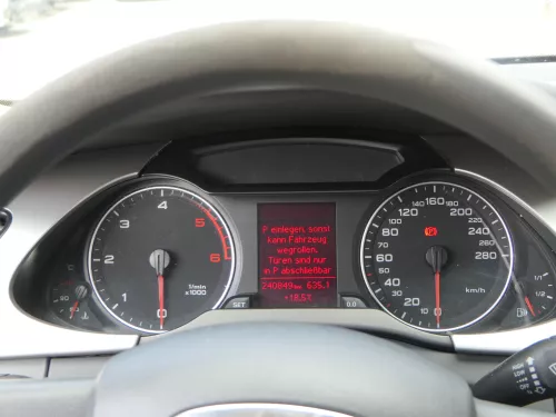 Audi A4 8K Tacho Tachometer Kombiinstrument 8K0920900DX 2.0 3.0 2.7TDI 240.000km (186173)