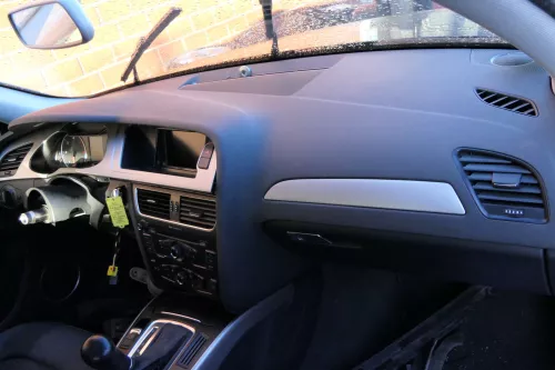Audi A4 8K B8 Armaturenbrett Cockpit Amaturbrett - ohne Anbauteile - schwarz (114561)