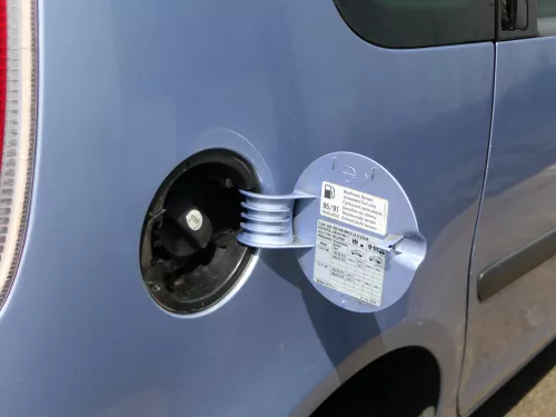 Skoda Roomster 5J Tankdeckel Deckel Tank Tankverschluß blau LF5Y (186251)