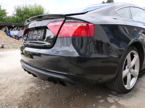 Audi A5 8T Sportback Stoßstange hinten schwarz LZ9Y  (186325)