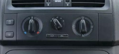 Skoda Fabia 5J Klimabedienteil Bedienteil 5J0820045C manuelle Klimaanlage