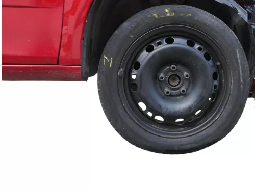 4x VW Polo 9N 6R Felgen Reifen 195/55 R15 85V Sommerreifen ca. 4-6mm  (186466)