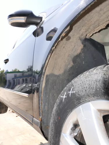 VW Passat 3C Kotflügel vorne rechts schwarz LC9X 3C0821022  (186472)
