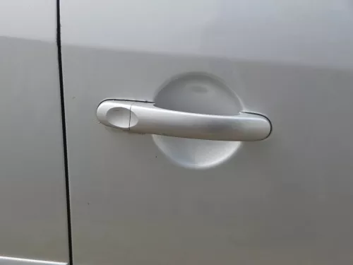 VW Touran 1T 1T3 Tür vorne rechts Beifahrertür silber LA7W - ohne Anbauteile (186549)
