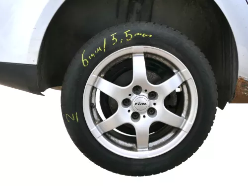 4x VW Golf Touran Alufelgen Winterreifen M&S Reifen Felgen 205/55 R16 94H -4-5mm (186574)