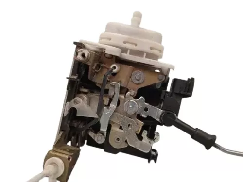 Audi A3 8L A4 Tür Türschloß Zentralverriegelung vorne links 8L1837015B 3+4-Türe (106460)