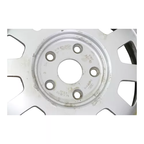 1x Alufelge Felge  Passat 3BG A6 4B 8D0601025D 6jx15H2 ET45 195/65 R15 (149895)