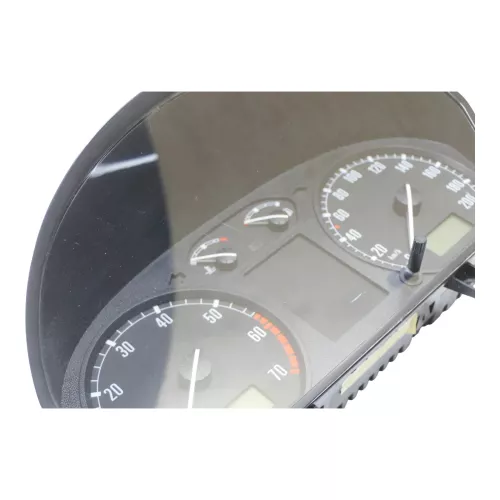Skoda Fabia 6Y Tacho Tachometer Kombiinstrument 6Y0920860M 237.000KM 1,2 47kw 40 (149917)