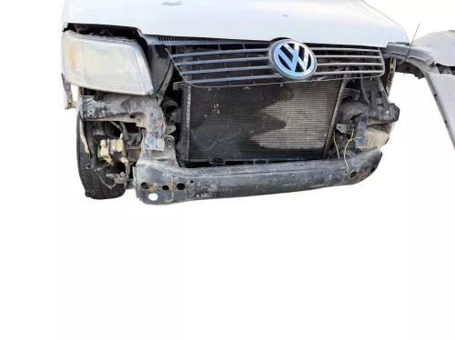 VW T5 Schloßträger mit Kühler 2.5 TDI AXD AXE BLJ BNZ BFC