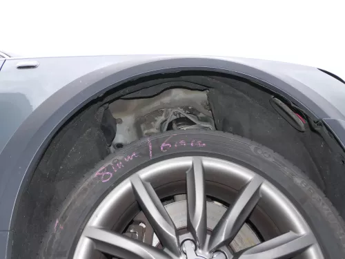 Audi A6 4F Radhausschale Dämpfung Radhaus vorne rechts 4F0821134M Vlies